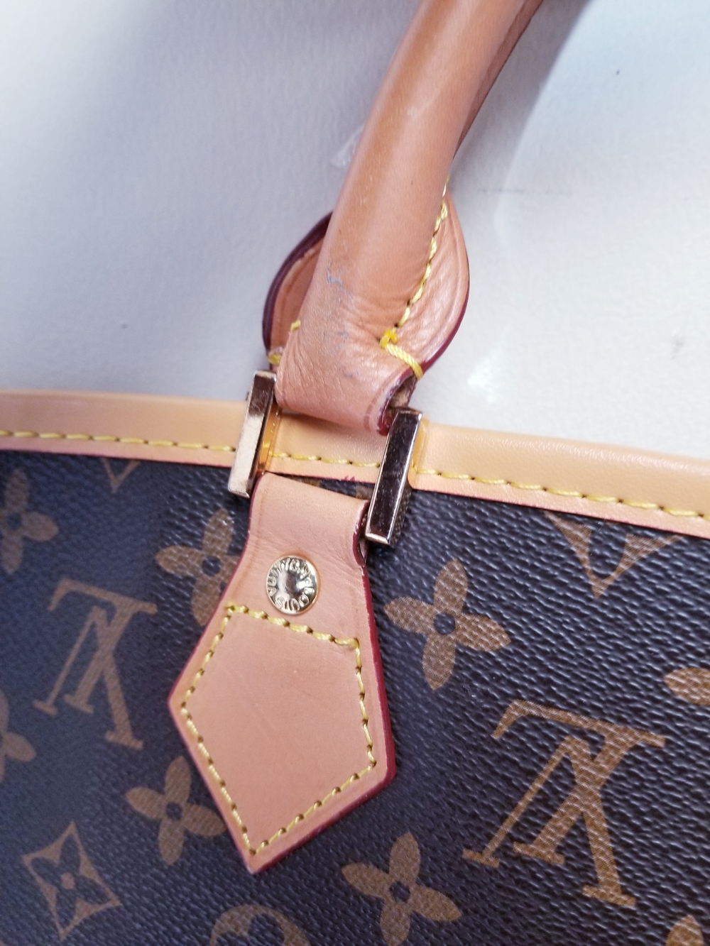 Louis Vuitton Monogram Garment Bag in Brown with Tan Trim - Picture 8 of 12